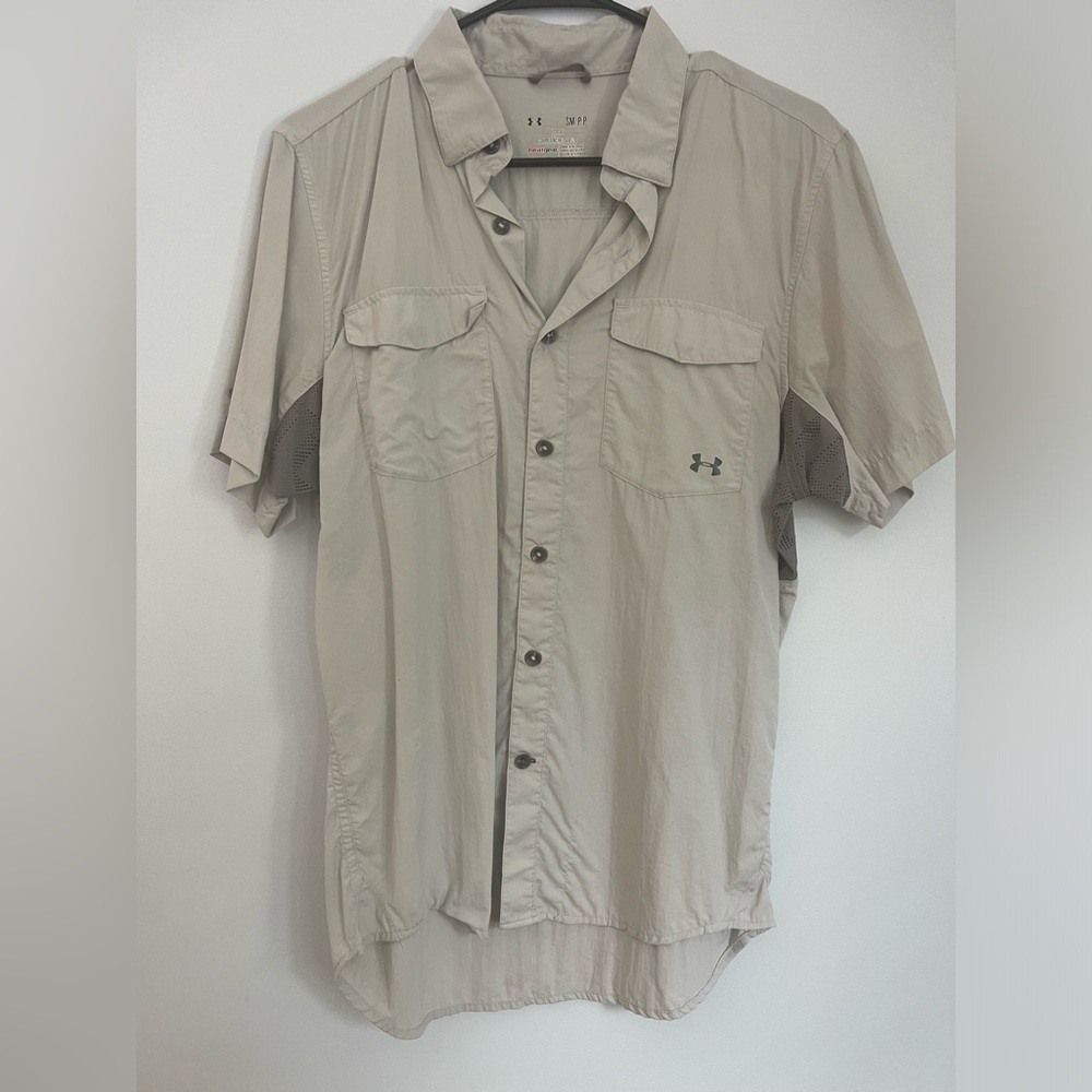 Under Armour fishing shirt men’s size small heat gear